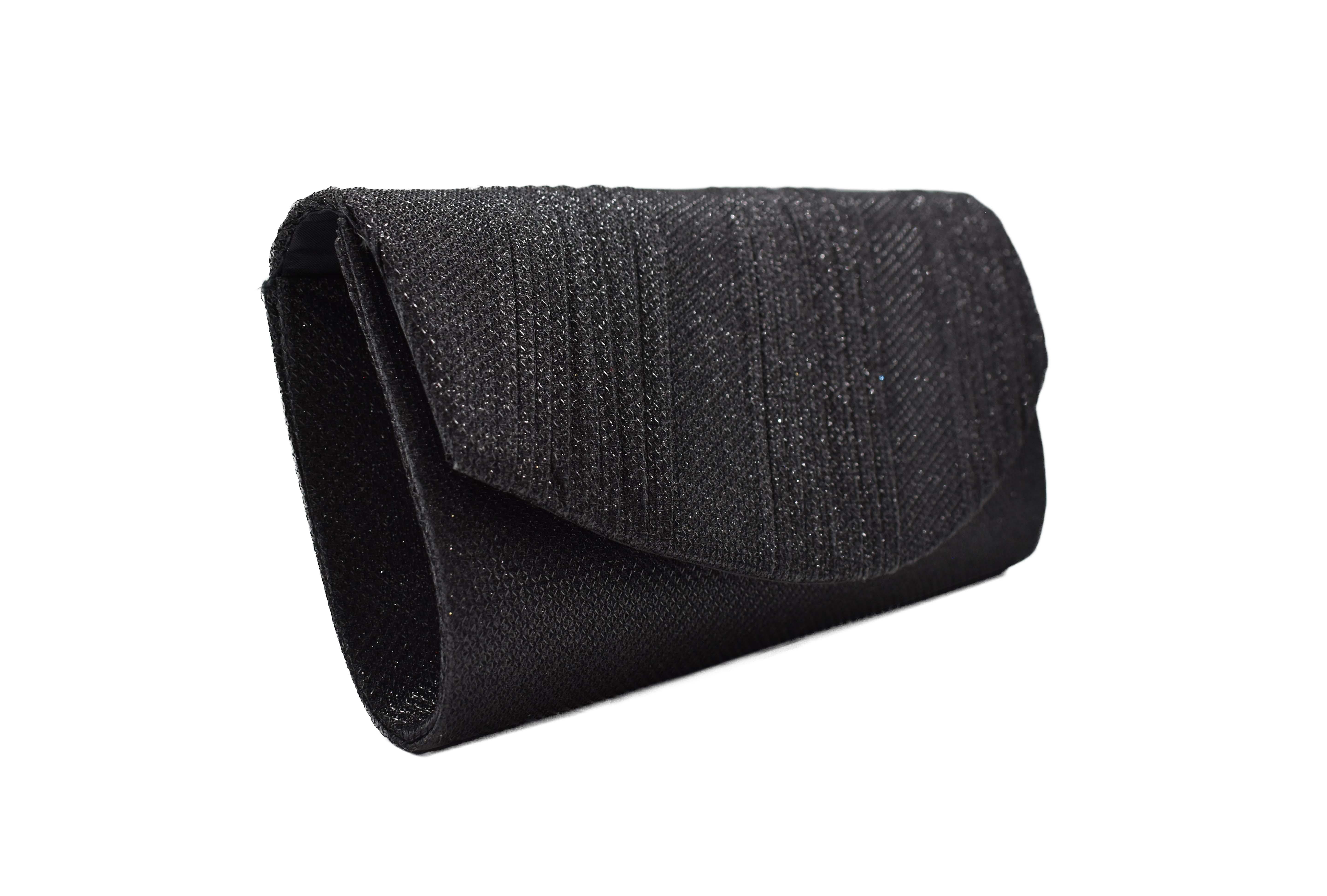 Bolsa clutch negro con detalle de líneas y brillos 