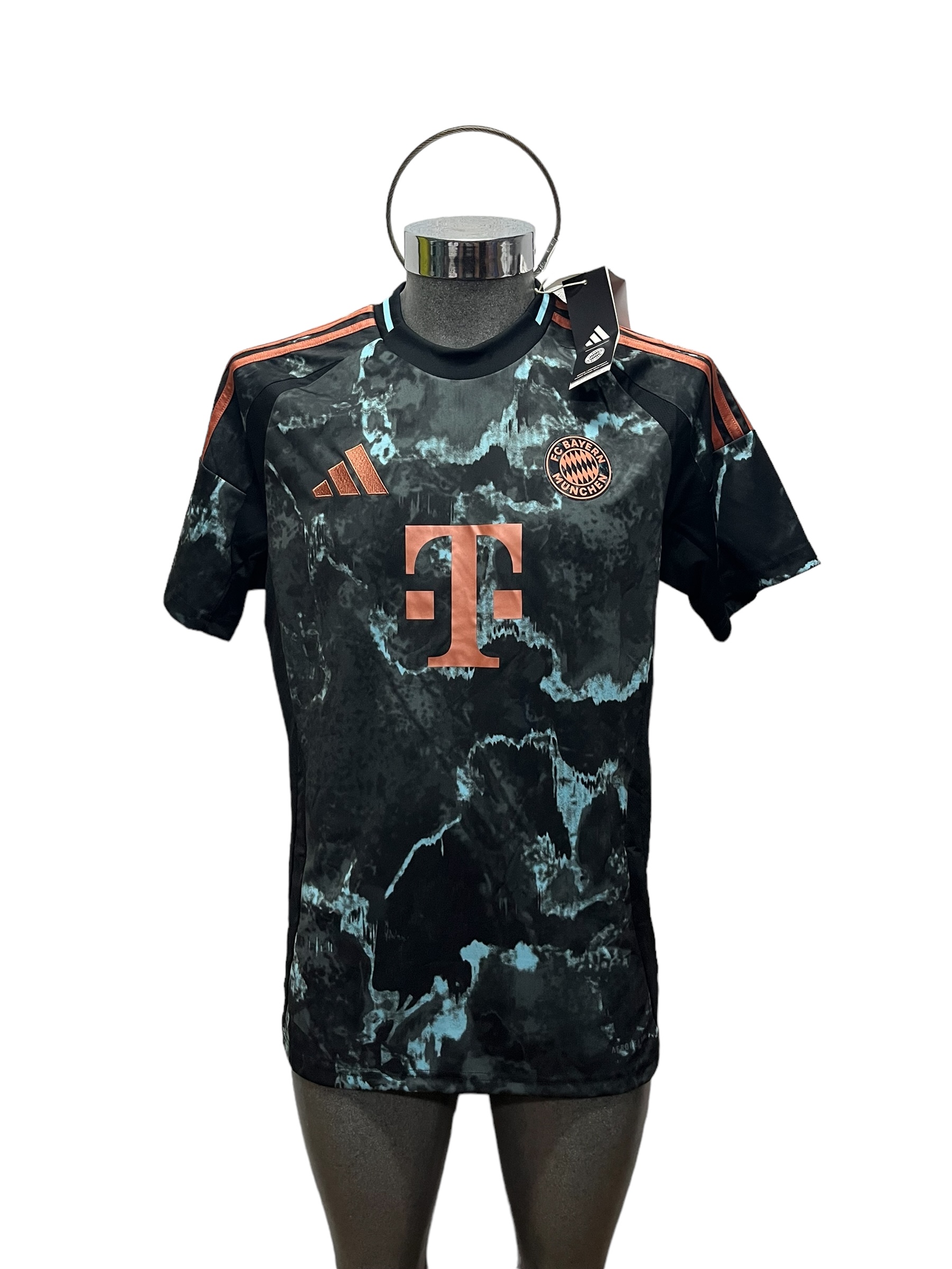 Jersey Original Adidas Bayern Munich de Alemania Visita 2024-2025 IZ3130
