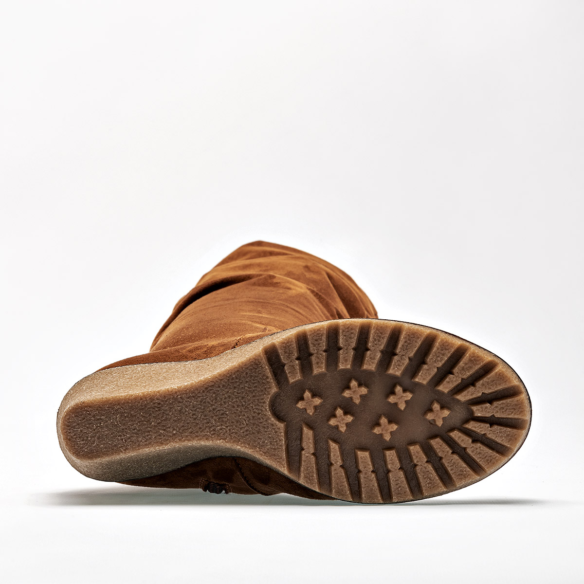 Bota Gamuza Catalina de Plataforma 8 cm tubo 44 cm 9061 color camel para Mujer E9.