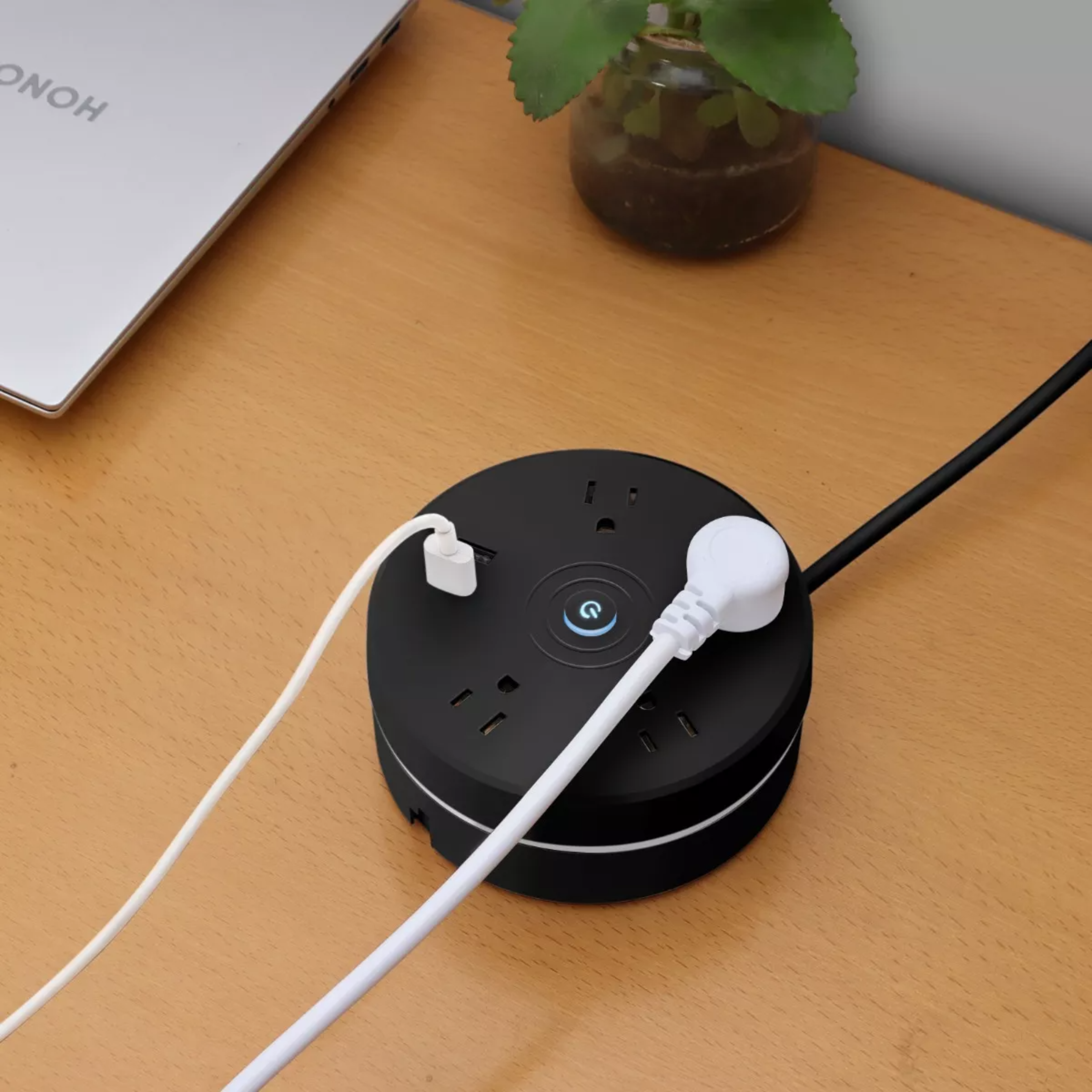 Regleta Cargador Multicontactos Con 4 Salidas Y 2 Usb