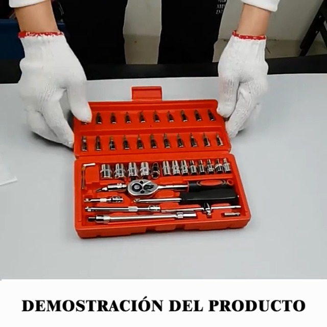Juego de Dados y Llaves con matraca 46 pzs - CRV