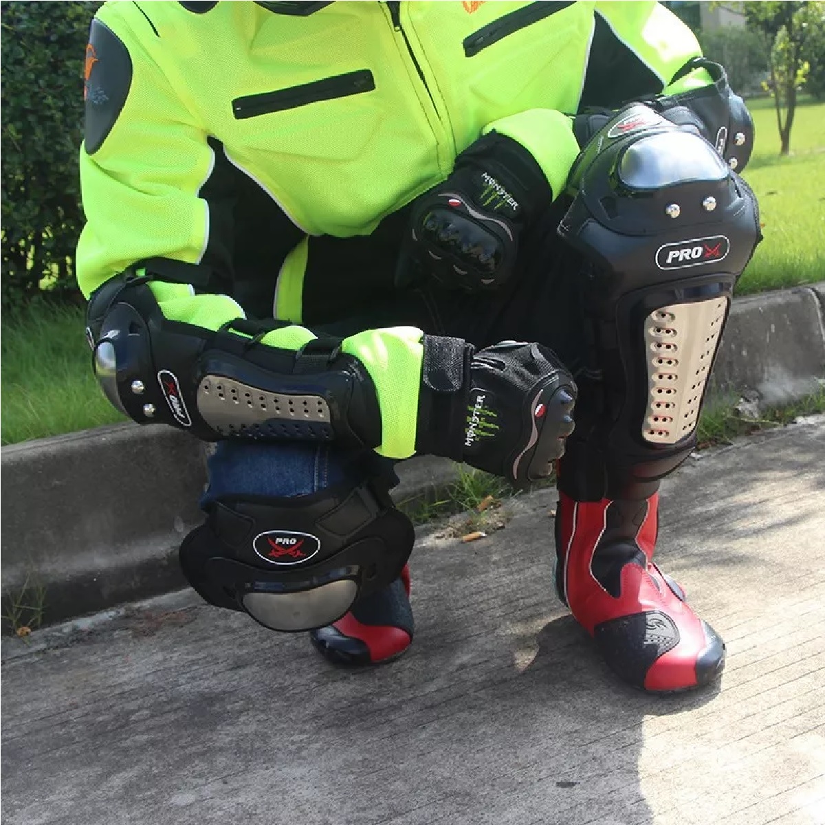 Kit Esqueleto Protector Incluye Rodilleras y Guantes Talla G