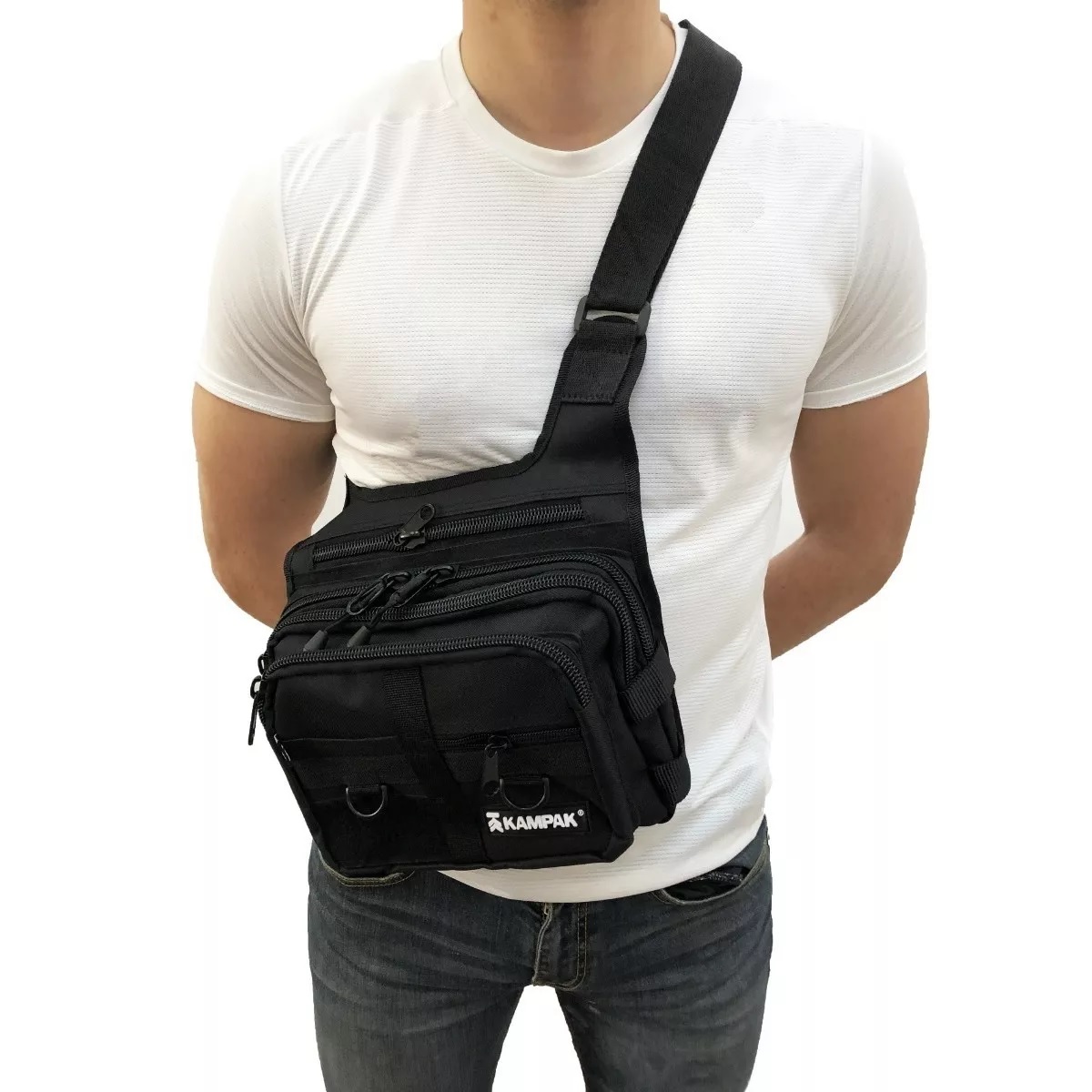 Mochila trekking  JS20 color negro diseño lisa 5L