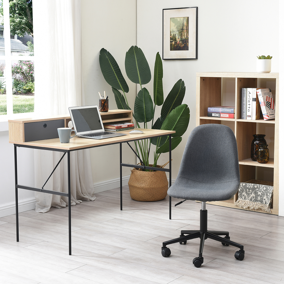 Silla de Oficina Giratoria Gris con Altura Ajustable y Asiento Acolchado en Tela de Lino