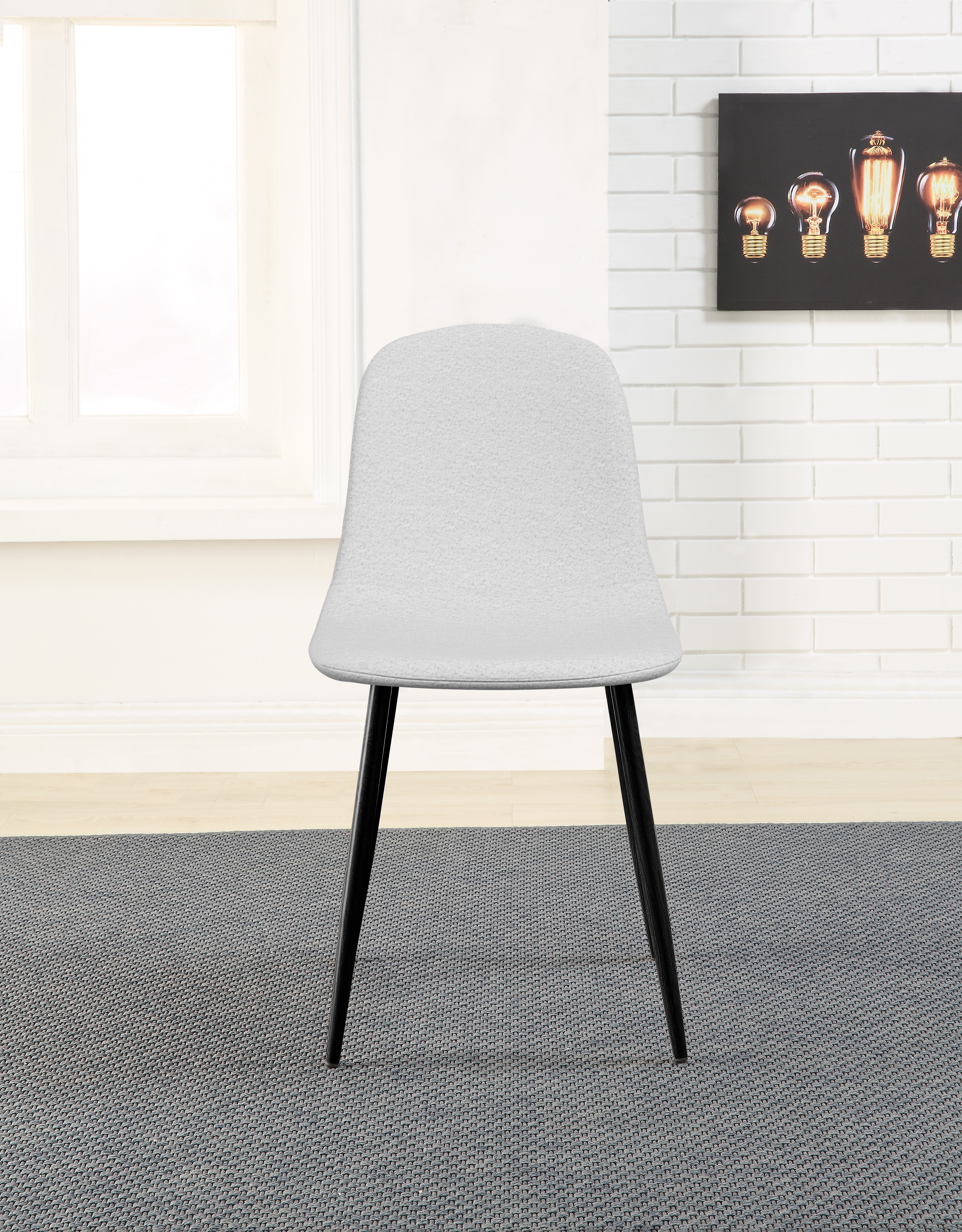 Silla de Comedor Blanca con Asiento y Respaldo en Tela Bouclé. Estructura de Metal y Patas Negras
