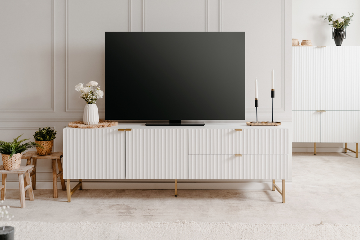 Mueble de TV Blanco con 2 Cajones, 2 Puertas y 2 Entrepaños con Estructura de Madera Inustrializada y Metal