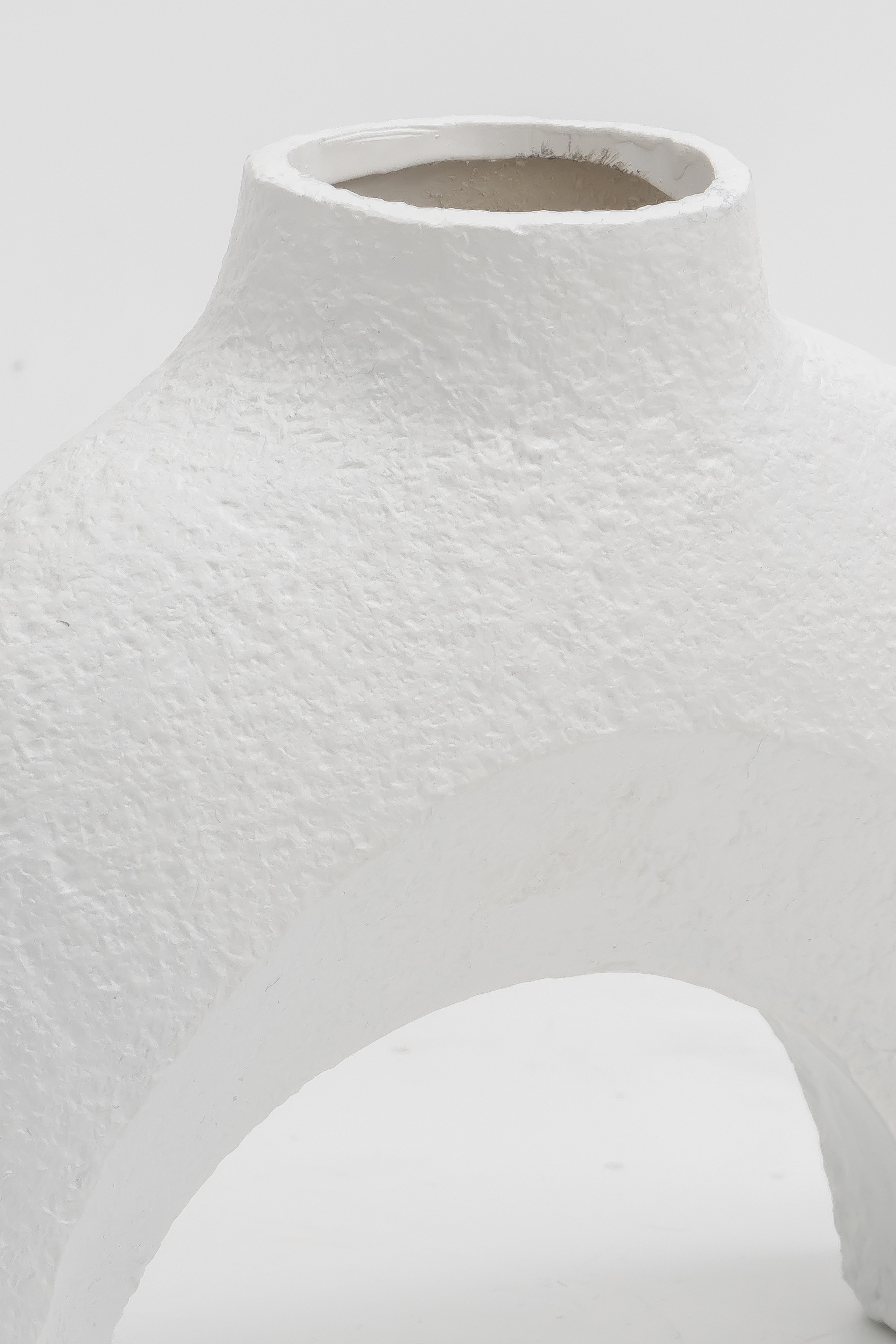 Base Decorativa Color Blanco de Forma Irregular