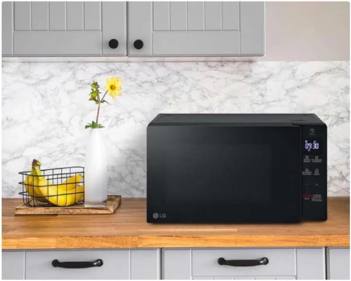 Horno de Microondas LG 0.7 Pies MS2032GAS Negro