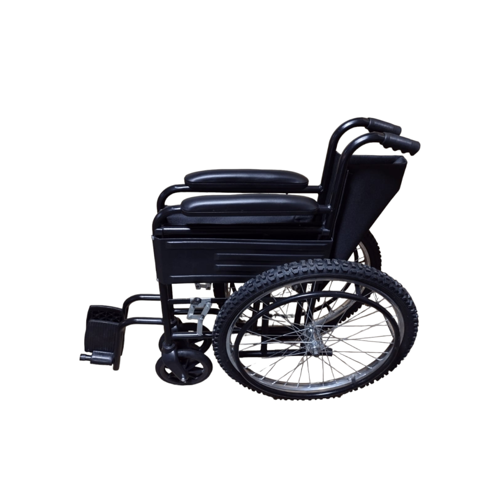 Silla De Ruedas Economica Todo Terreno Plegable Vida Digna -Adulto Color Negro.