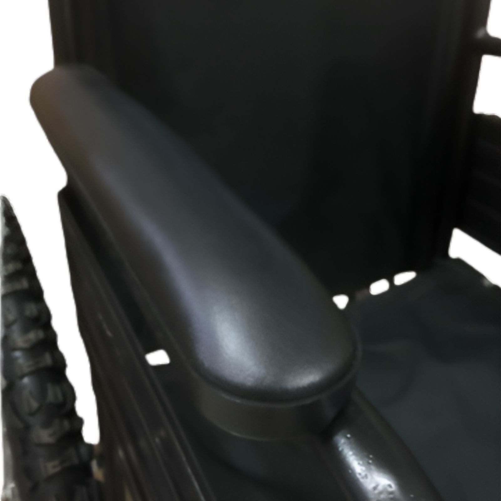 Silla De Ruedas Economica Todo Terreno Plegable Vida Digna -Adulto Color Negro.