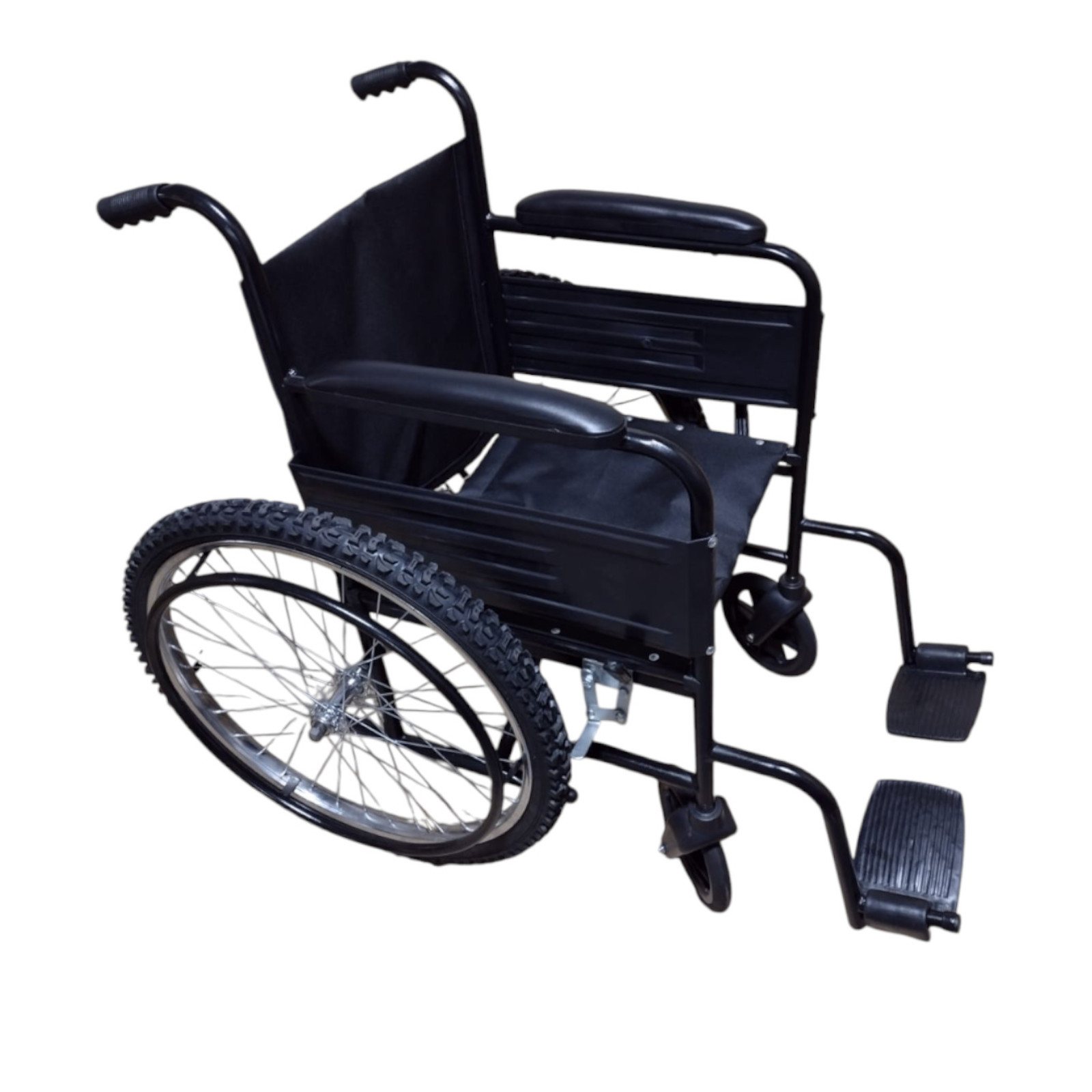 Silla De Ruedas Economica Todo Terreno Plegable Vida Digna -Adulto Color Negro.