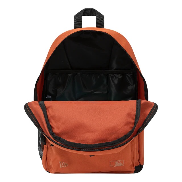 Mochila New Era Mlb Applique Delaware Bag Neyyan Teritc Negro Naranja