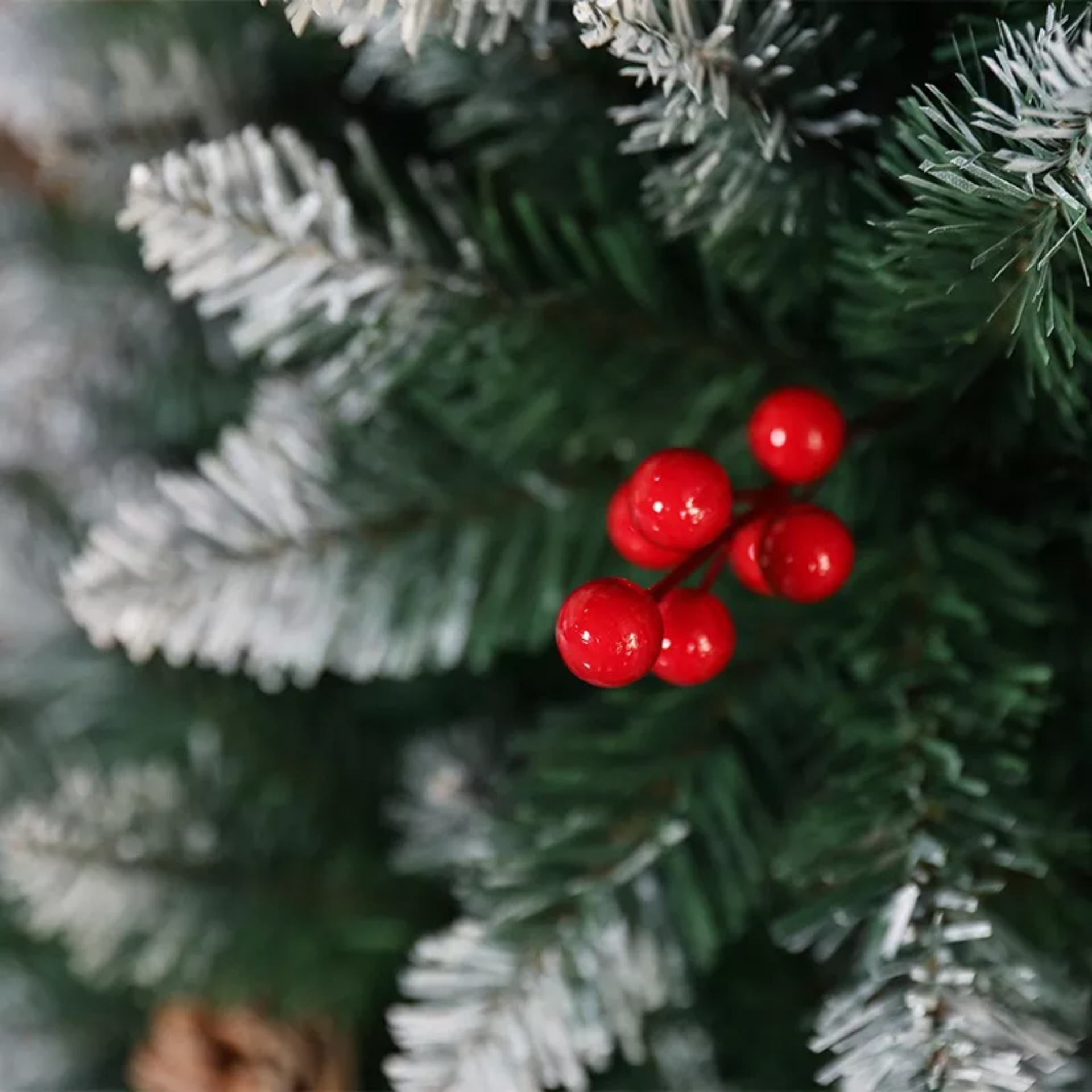 Árbol De Navidad Artificial 1,8 M 720 Ramas Con Piñas