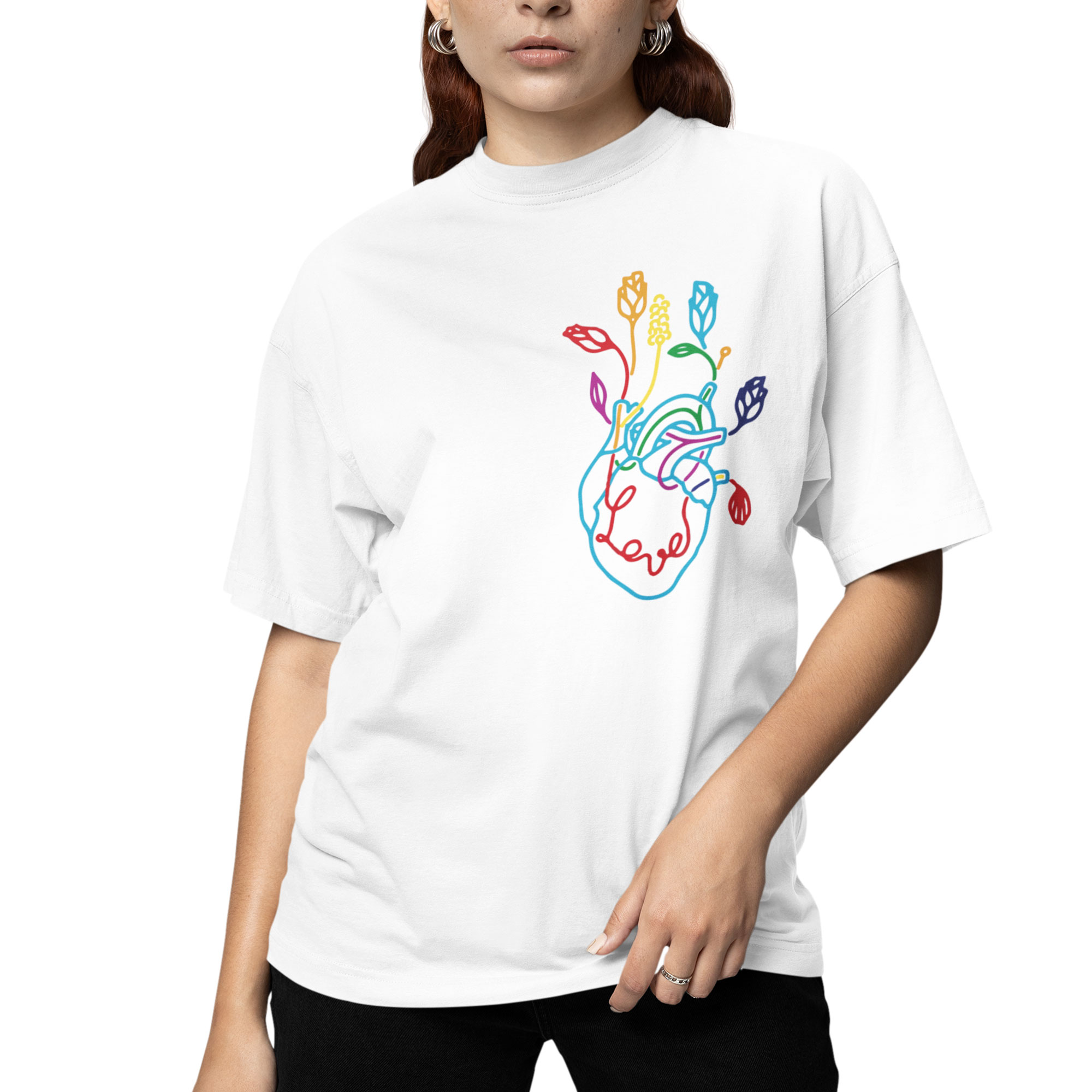 Playera Oversize de Manga Corta Unisex con Diseño de Corazon Flores Blanca Cómoda y de Alta Calidad