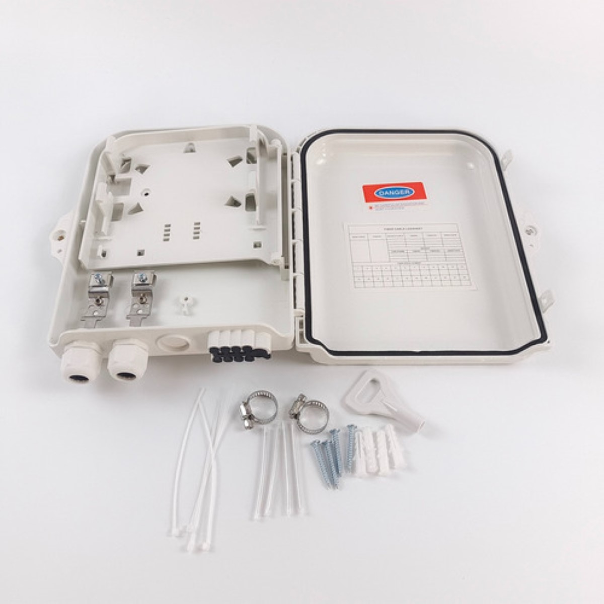 Caja De Distribución Ftth Para 8 Fibras Splitter 1x8 blanco