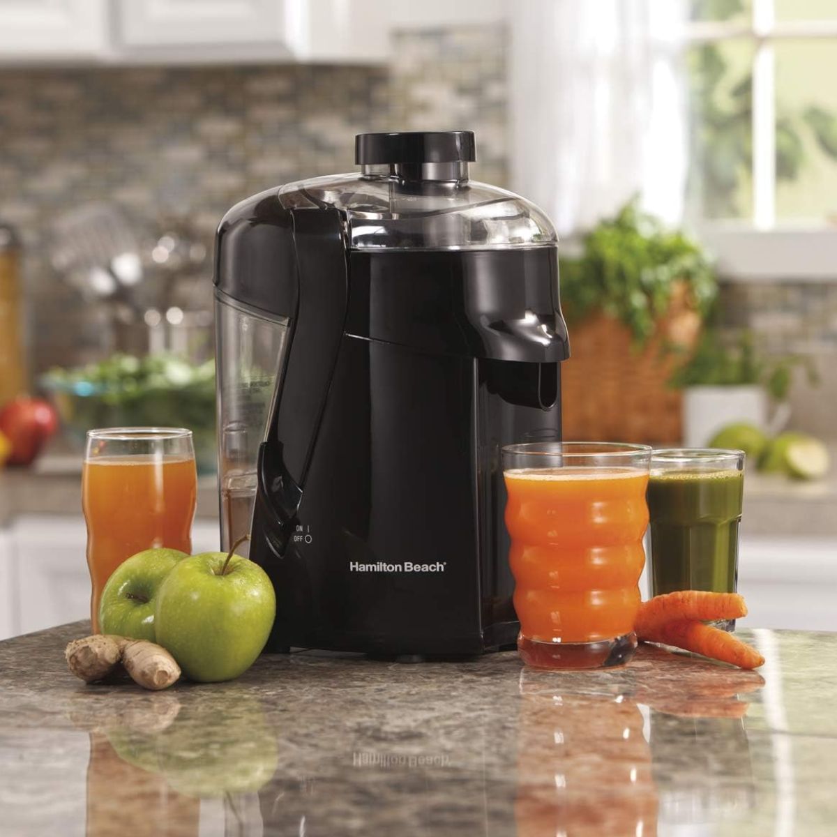 Hamilton Beach 67801 Extractor de Jugos, color Negro, 2 Velocidades