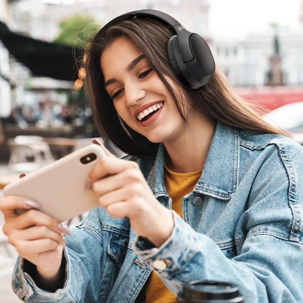 Combo Xiaomi Sound Pocket + Audífonos Diadema QCY H2 Pro.