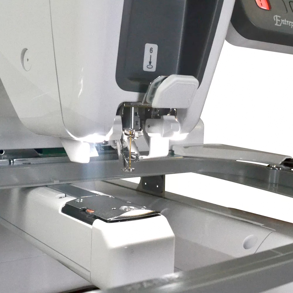 Bordadora Semi-Industrial Brother Entrepreneur One PR1X
