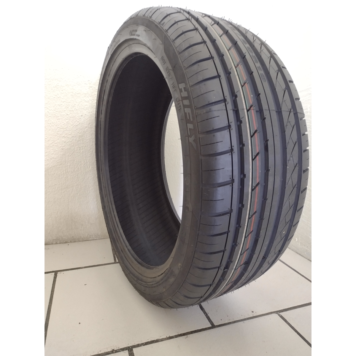 LLANTA HIFLY 245/45R19 HIFLY HF805 102W