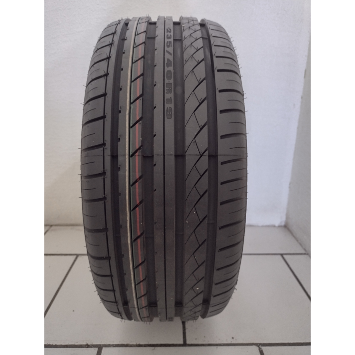 LLANTA HIFLY 245/45R19 HIFLY HF805 102W