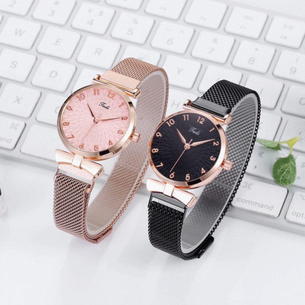 Reloj De Cuarzo negro Para Mujer Con Juego De Collar Y Pulseras dorado
