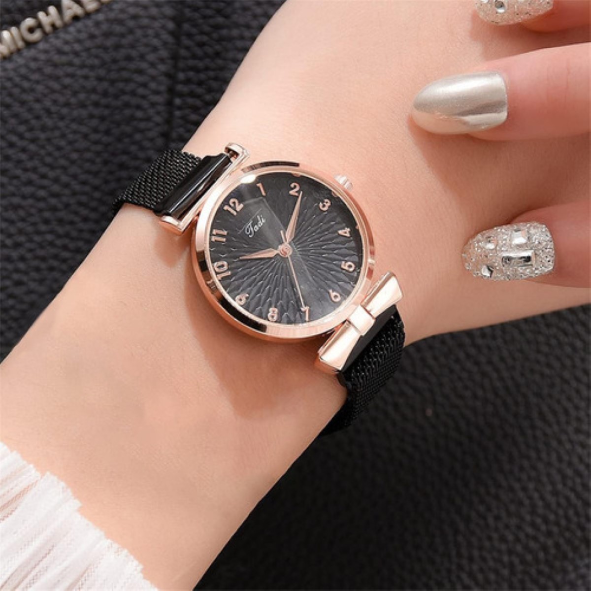 Reloj De Cuarzo negro Para Mujer Con Juego De Collar Y Pulseras dorado