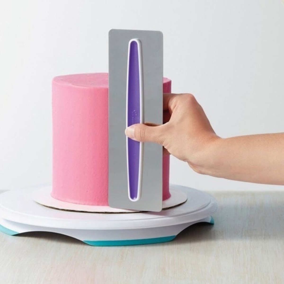 Alisador Espátula Raspa Acero Pastel Reposteria Fondant 23cm plata morado