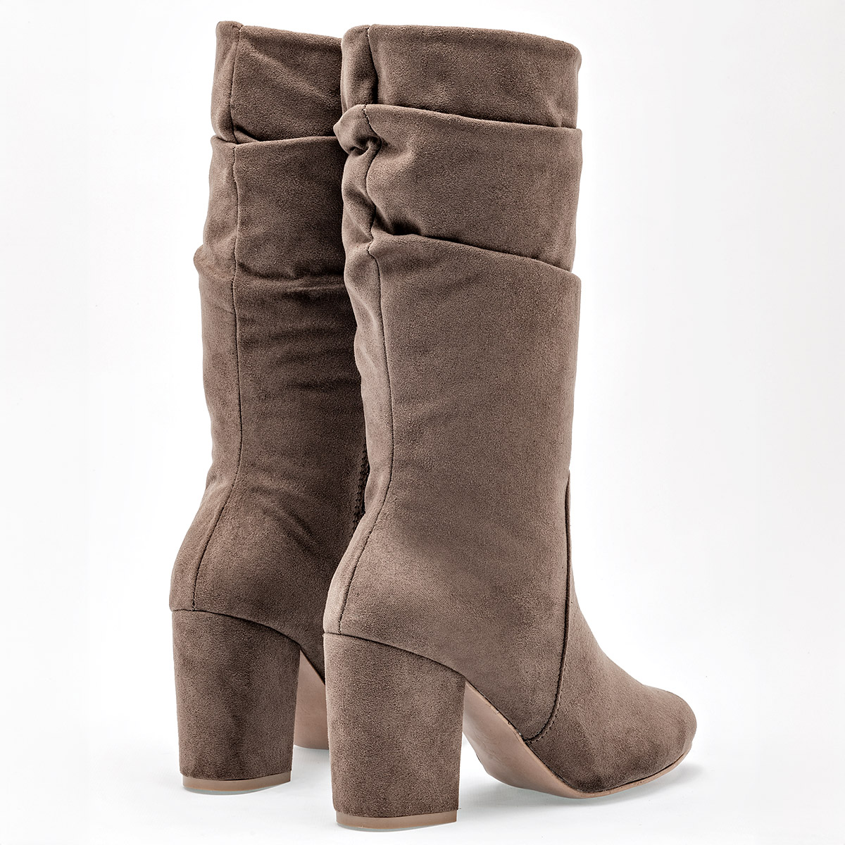 Catalina Bota Larga Mujer En Gamuza Tacon Cuadro 8cm Tubo 26 cm Color Cafe E9