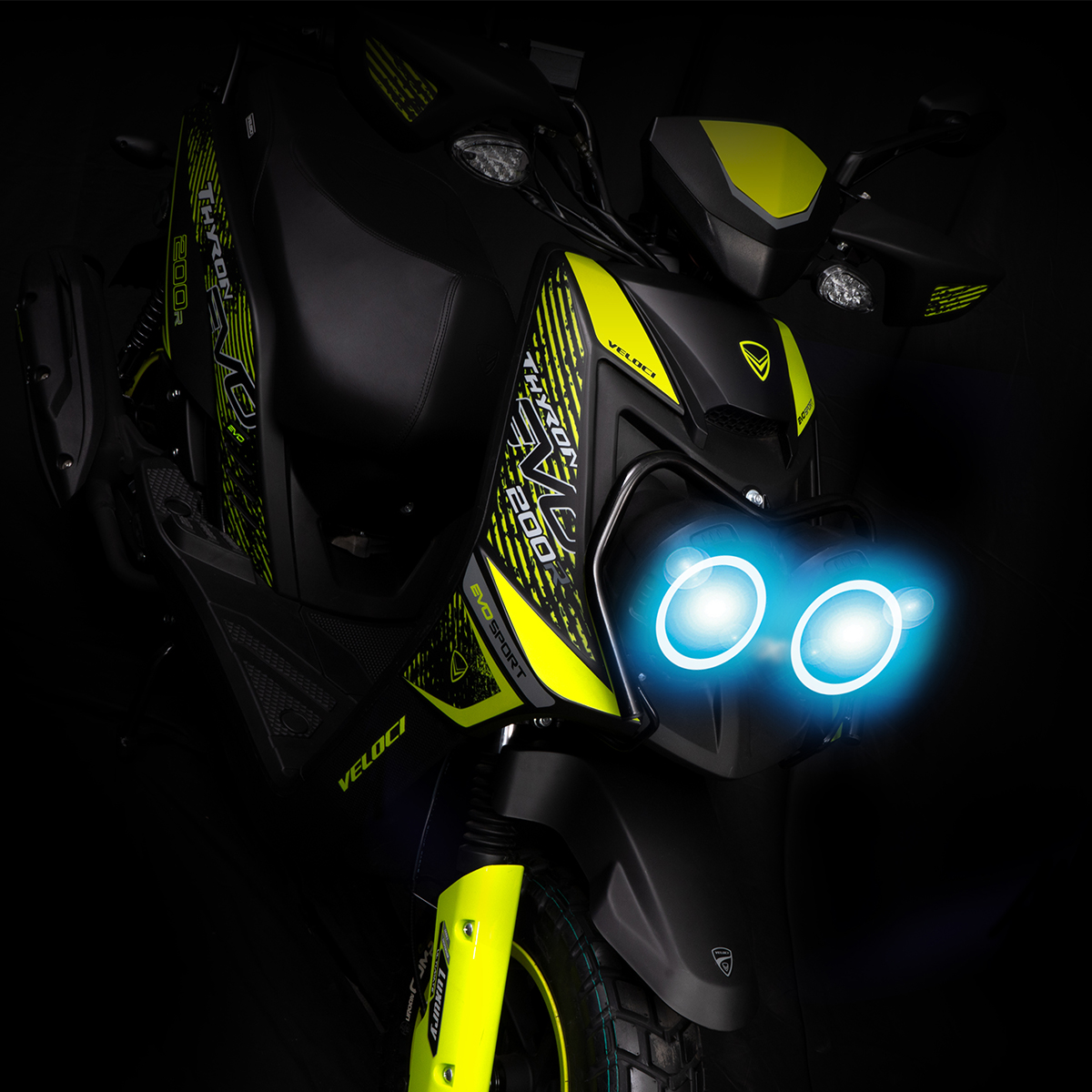 Motocicleta Veloci Thyron EVO Sport 200 CC Verde 2025