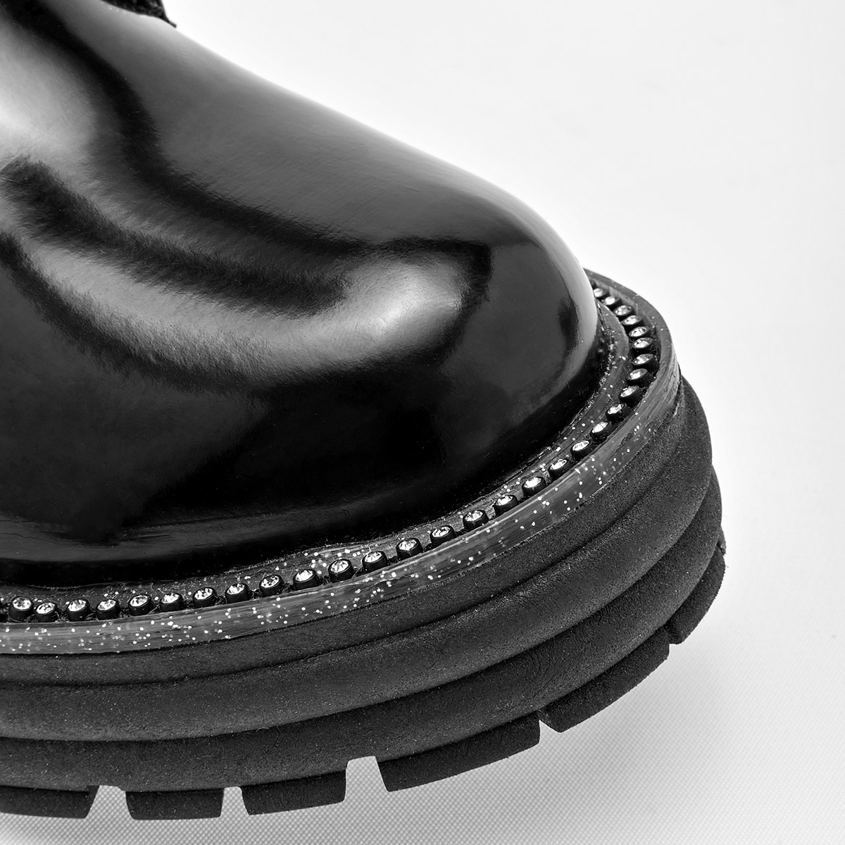 Mutante Bota Larga Urbana Mujer en Charol Tubo 31 cm Color Negro E9
