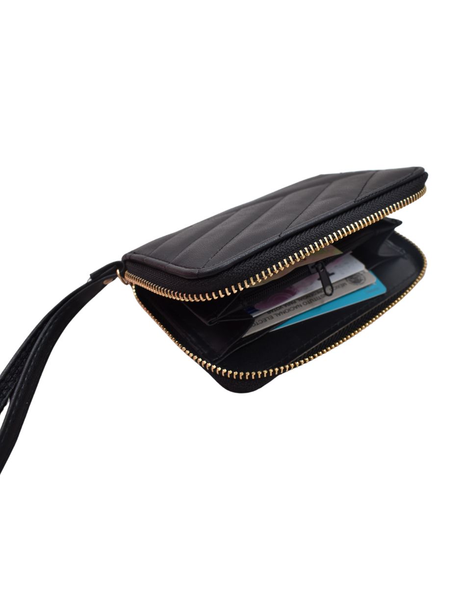 Cartera Rectangular Capitonado Negro Con Correa Para Muñeca 