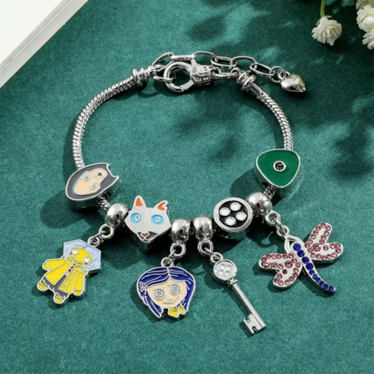 Pulsera Plateada Muñeca Coraline Libelula Gato Llave Boton plata