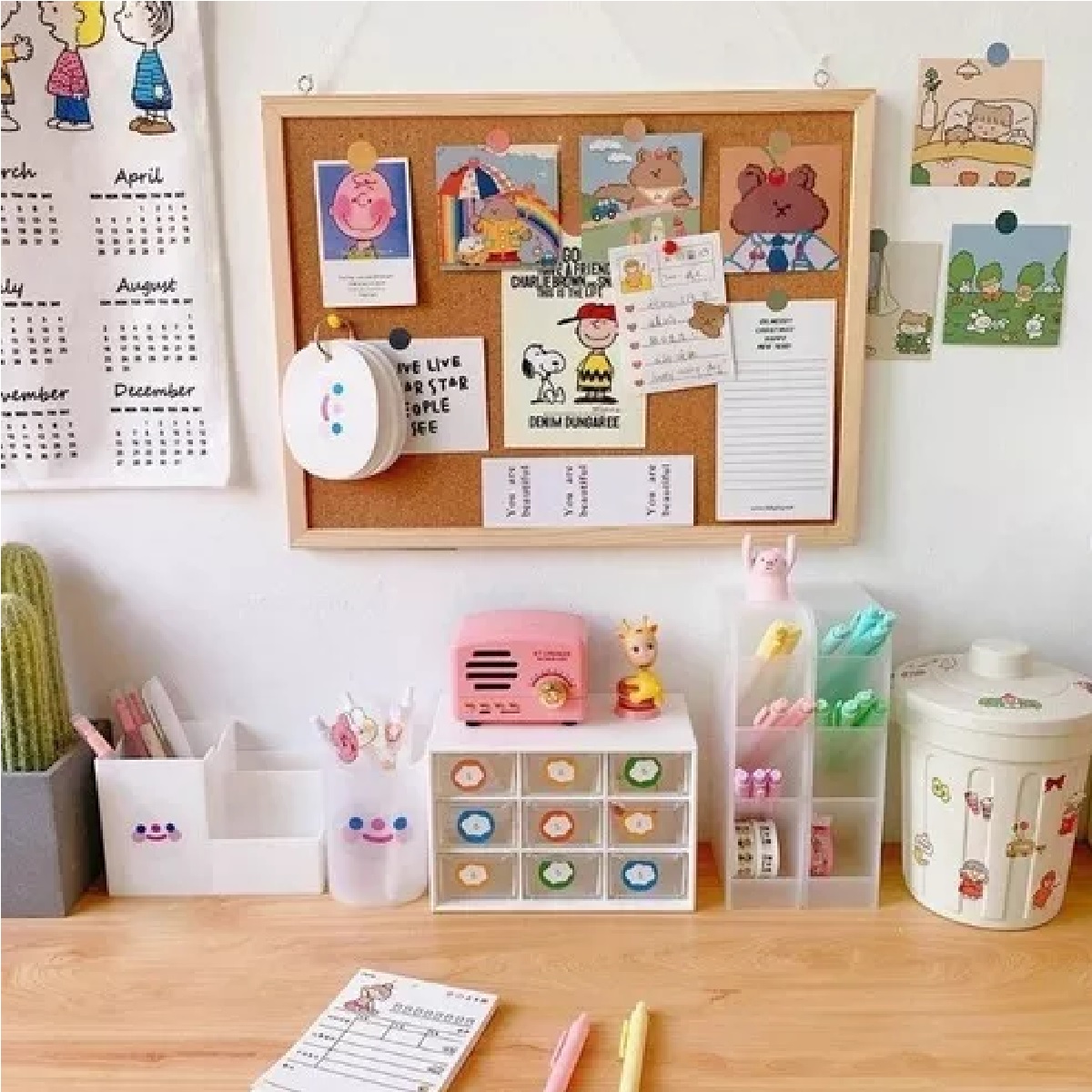 Pizarrón tablero de corcho con kit de instalacion 60x40cm