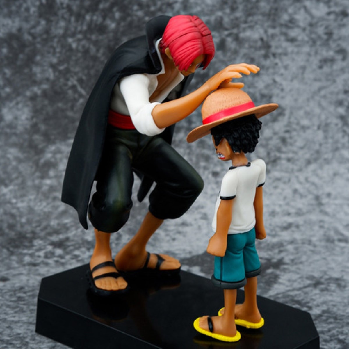 Figura One Piece Luffy Y Shanks Anime Juguetes De Coleccion colorees