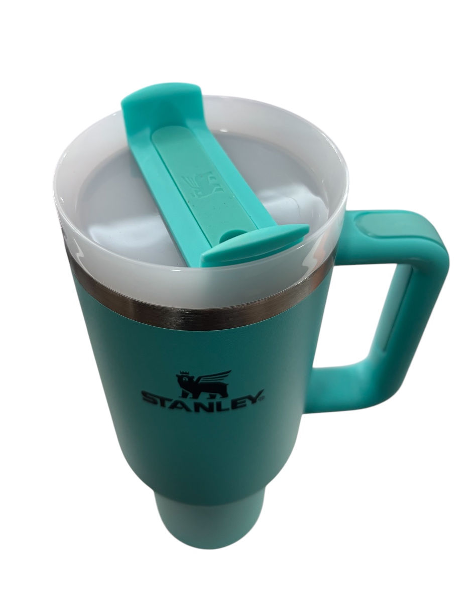 Termo de acero inoxidable Stanley Quencher 2.0 color aqua de 1.2 litros libre de BPA