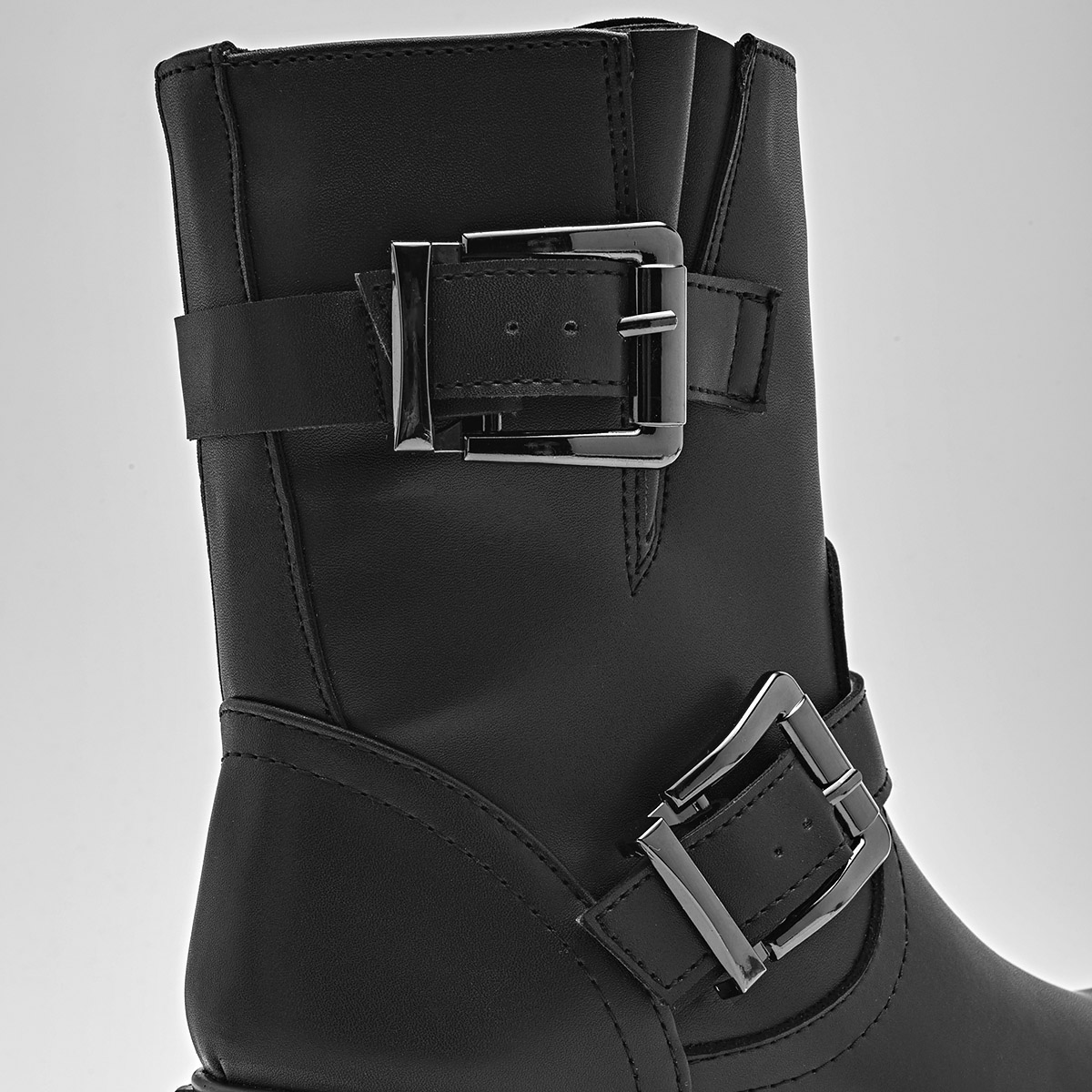 Kiut Botin Casual Mujer Tacon 6 cm Tubo 17 cm Color  Negro E9