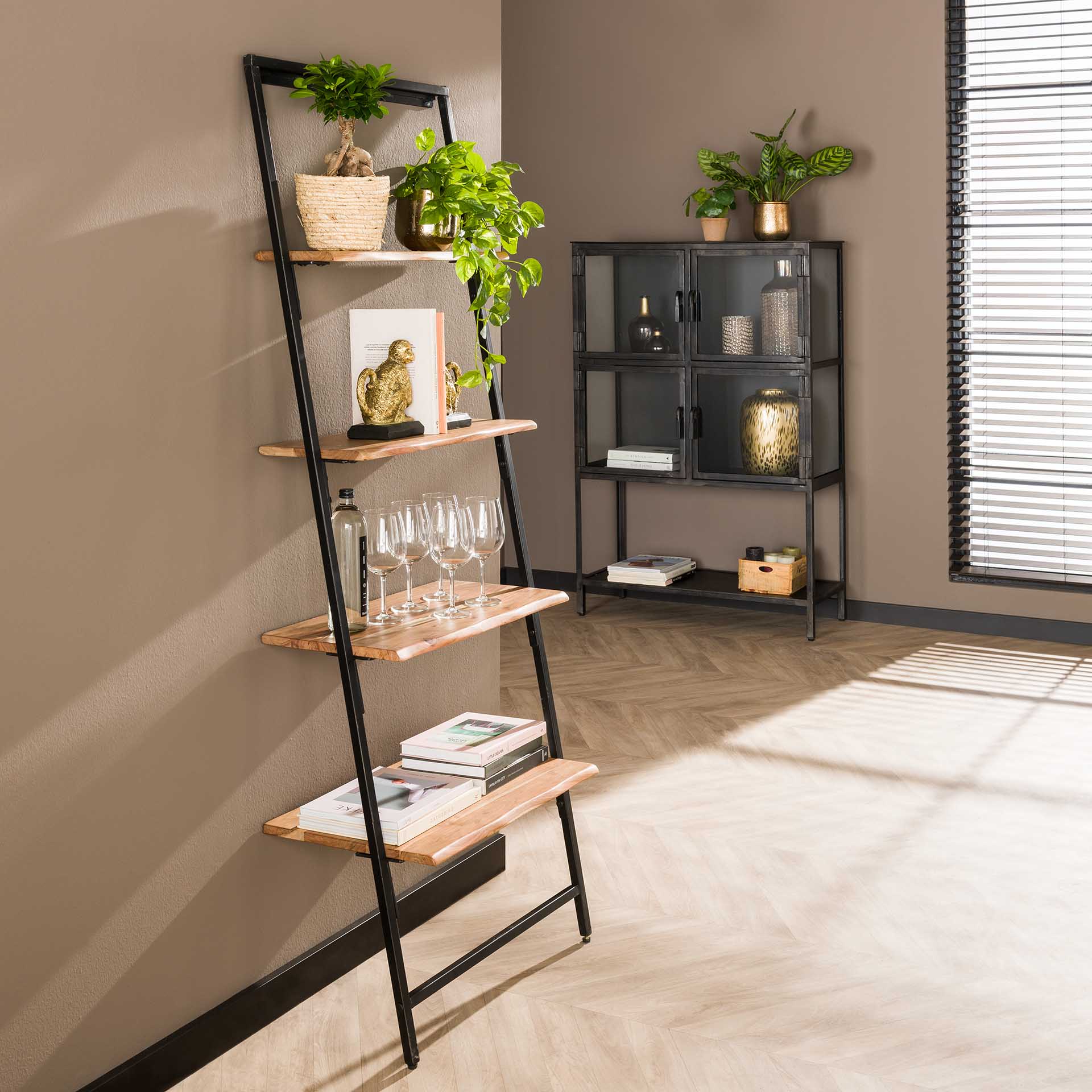 Librero de Pared de Acero Inoxidable Pisa Estilo Minimalista de 4 Niveles de Madera de Pino