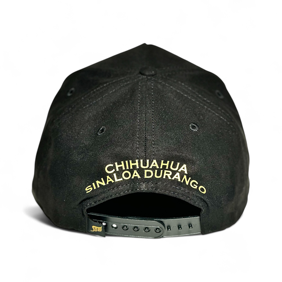 Vago Style Gorra Triángulo Dorado Snapback Negra Visera Curva de Gamuza