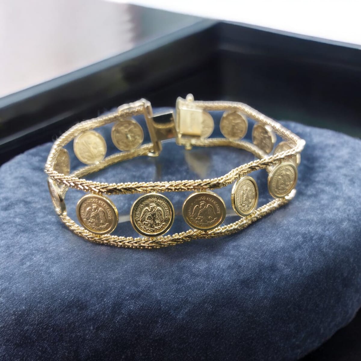 Pulsera Boleada Escudo Mexicano Oro 14k Joyeria M De Leon