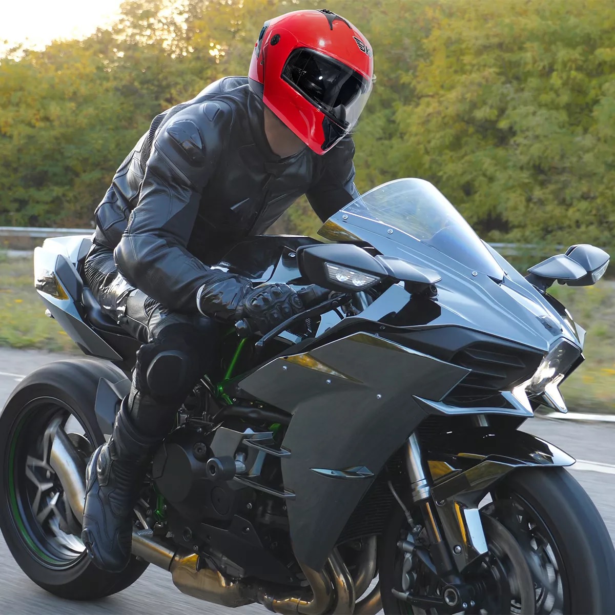 Casco Moto Abatible Plegable Gafas Color:Rojo  Talla: M