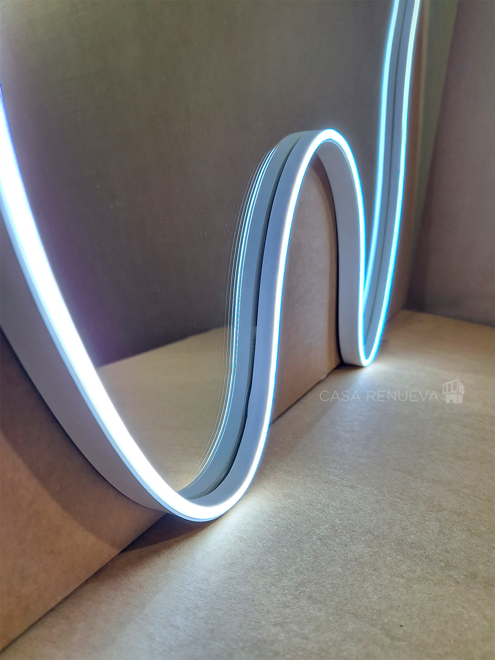 Espejo En Forma De Muela Con Luz Led con Control Remoto Para Consultorio Dental 50x57cm