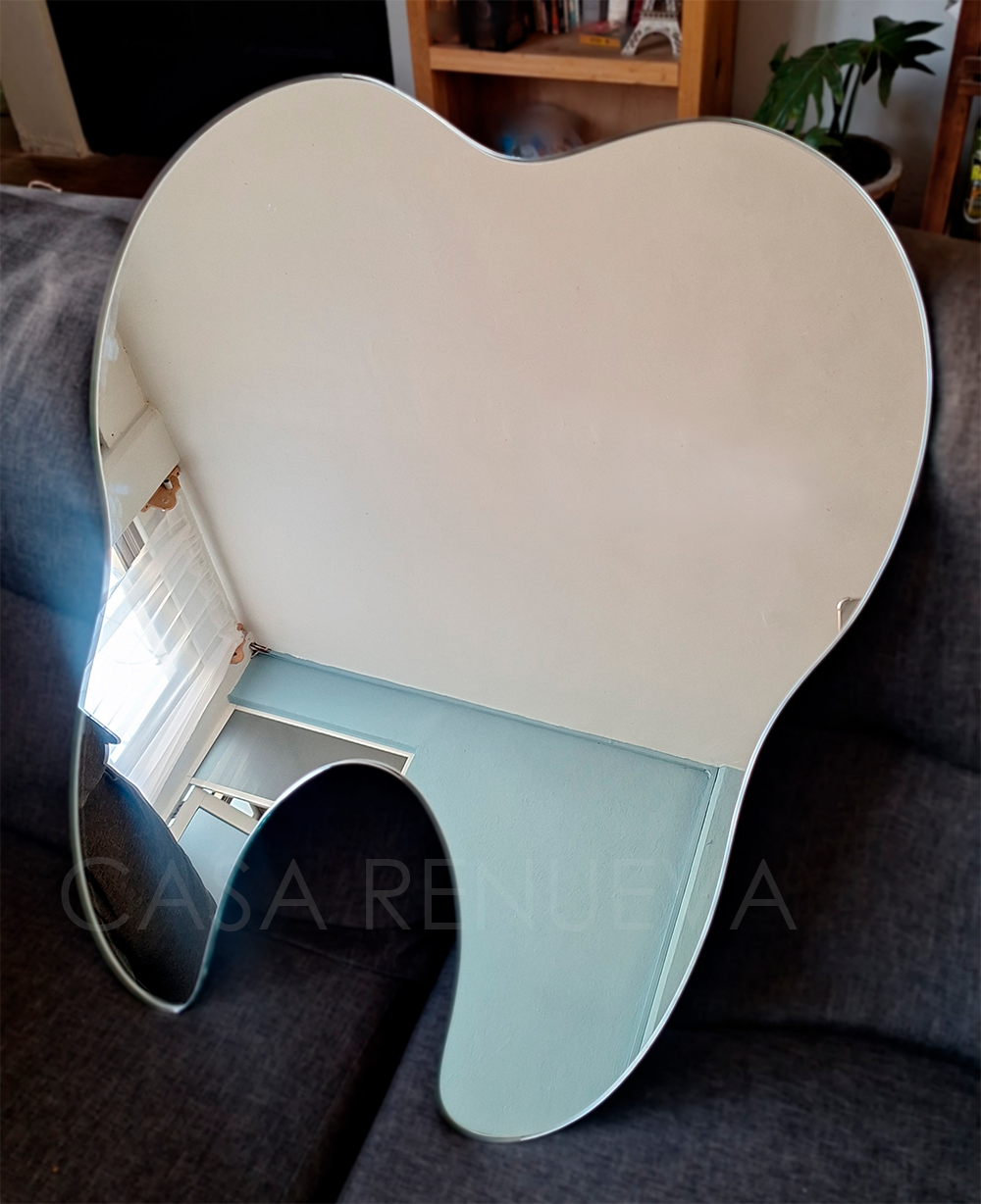 Espejo en Forma de Muela 50x57cm Decorativo para Consultorio Dental .