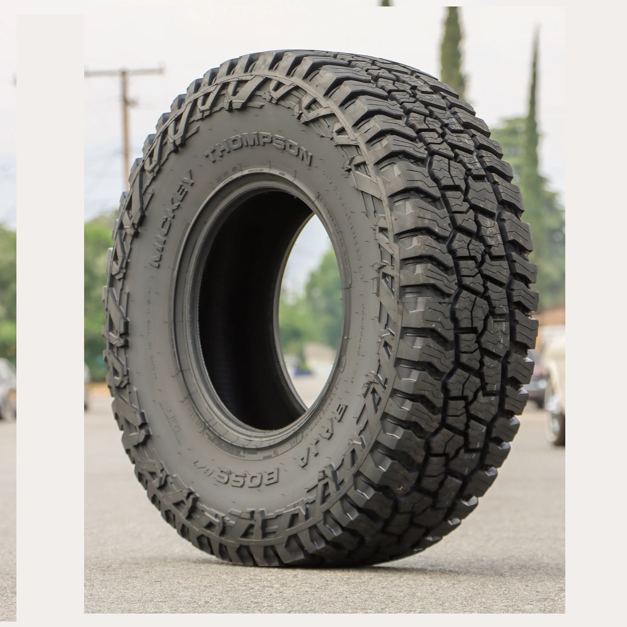 Llanta 33 12.5 R22 BAJA BOSS A/T 12/C MICKEY THOMPSON 