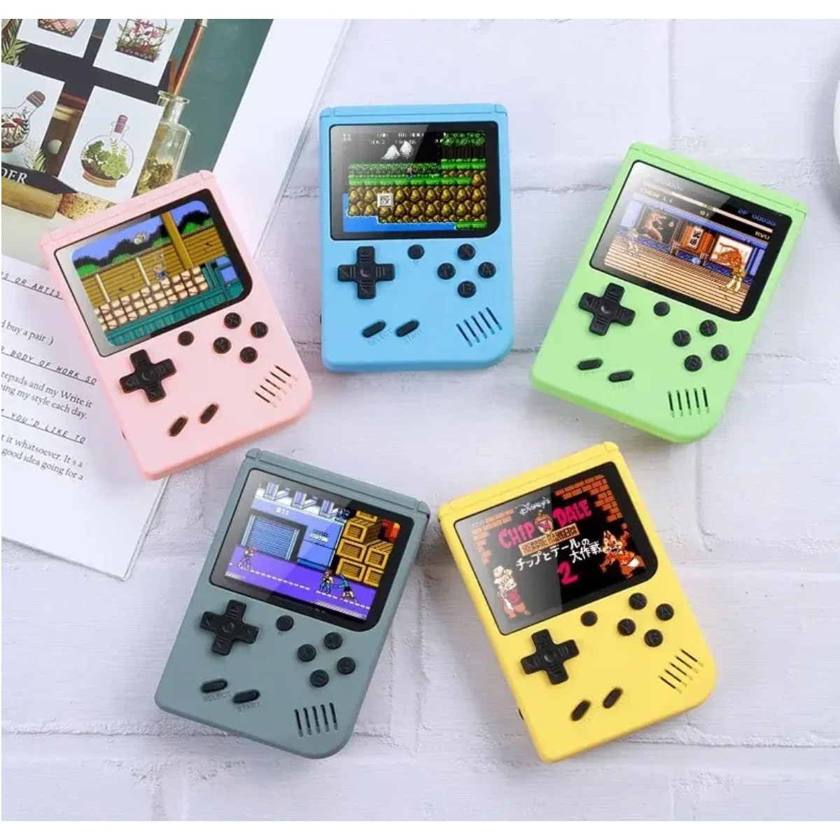 Mini consola videojuegos roja portátil retro juegos 8 bits pantalla LCD 500 juegos recargable