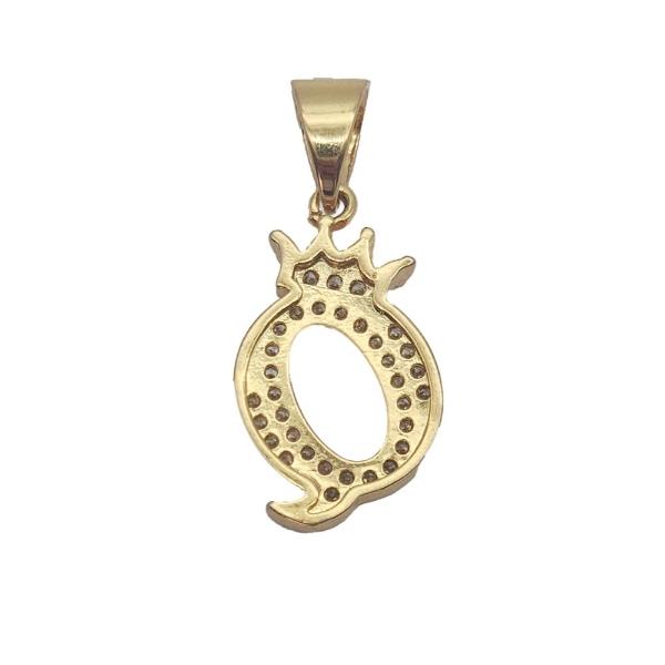 Cadena y dije de brillos con corona de oro laminado letra "Q"