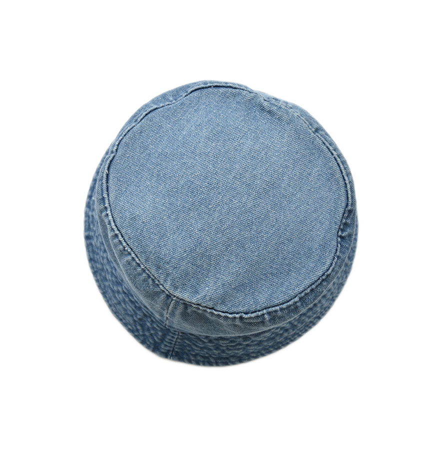 Sombrero Bucket Ajustable Apariencia  Mezclilla Detalle de Letras Bordadas
