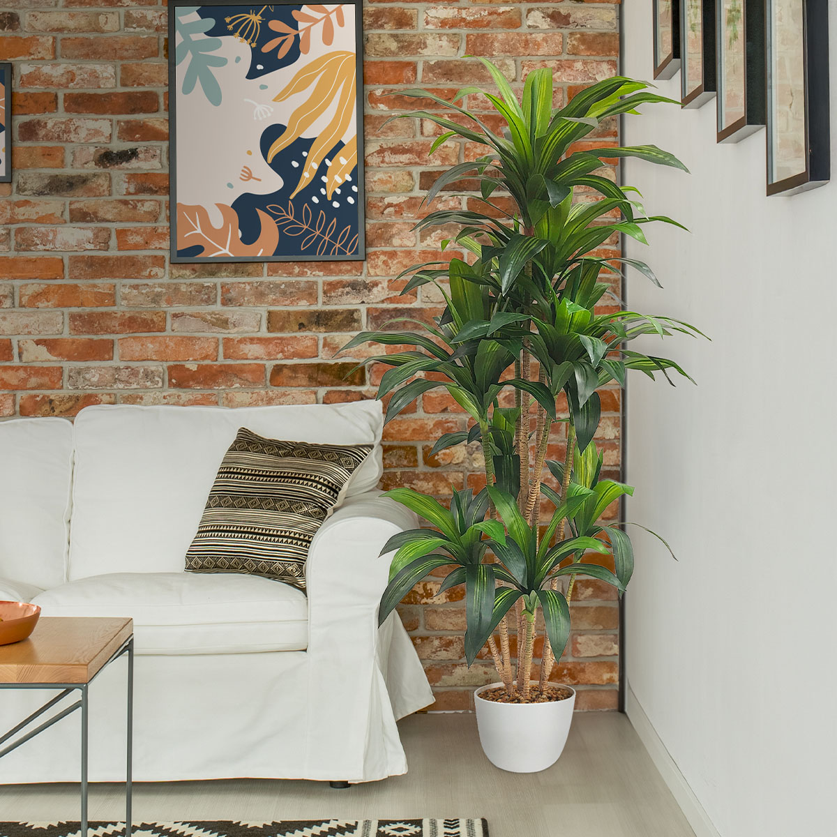 Planta artificial decorativa moderna con maceta Dracaena Palo de Brasil grande de 170cm de alto Artego para hogar sala comercio oficina.