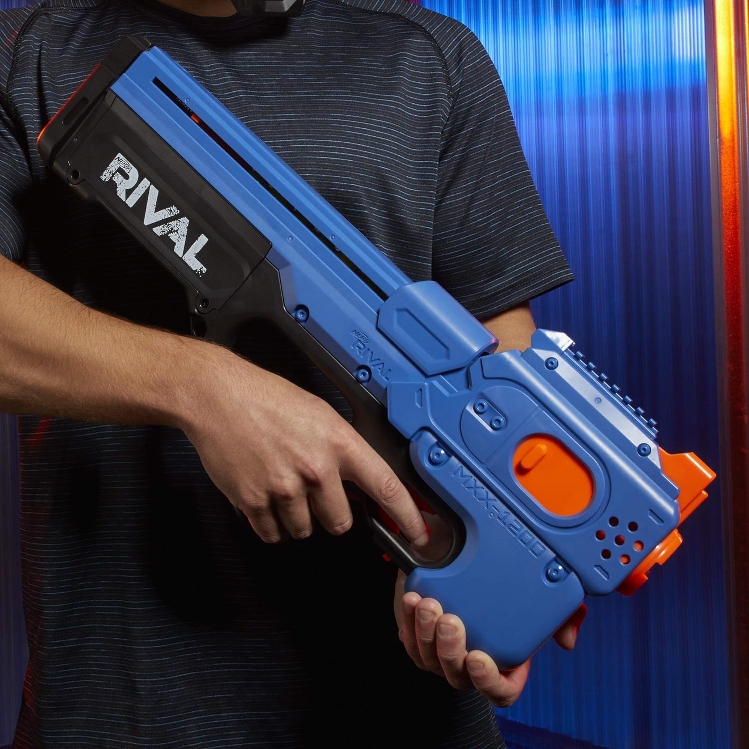 Pistola Lanzador Nerf Rival Charger MXX-1200 Motorizado Blaster 12 Redondas Velocidad de 100 FPS
