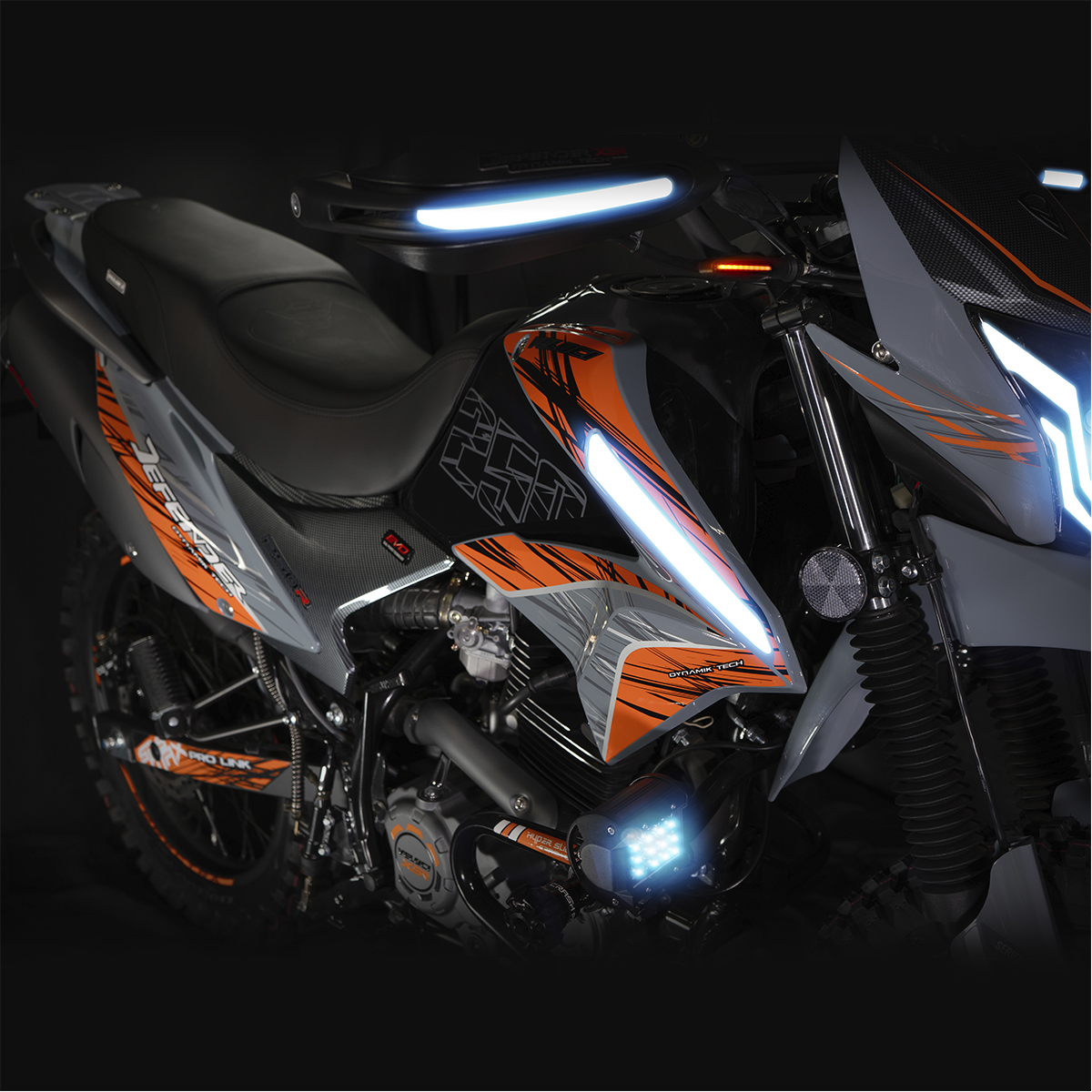 Motocicleta Veloci Defender XSR Dynamik Tech 250cc 2025 Gris