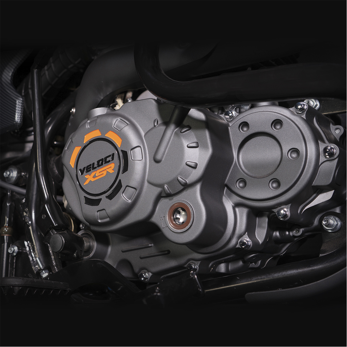 Motocicleta Veloci Defender XSR Dynamik Tech 250cc 2025 Gris